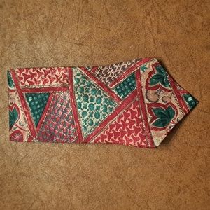 Oscar de la Renta Men's 100% Silk Tie Red/Green/Tan 56"